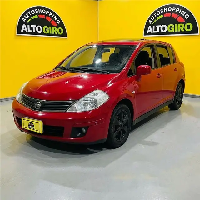 Carro Nissan Tiida 2011 SL 1.8 (flex) (aut)