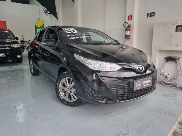 Carro Toyota Yaris 2020 1.5 XL Plus Connect CVT (Flex)