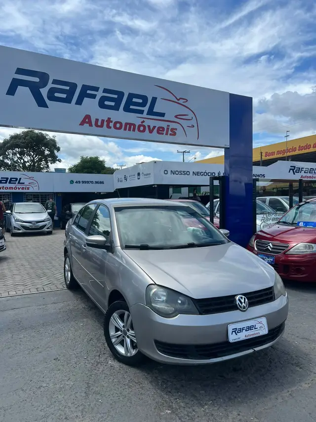 Carro Volkswagen Polo Sedan 2012 1.6 8V (Flex)