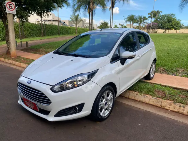 Carro Ford Fiesta Sedan 2017 SEL 1.6