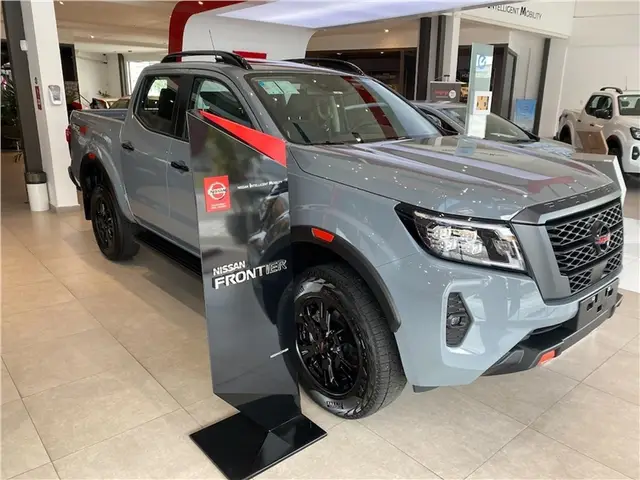 Carro Nissan Frontier 2024 Pro-4X 2.3 Turbo 4x4