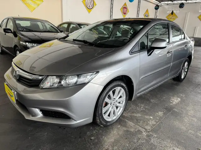 Carro Honda Civic 2014 New  LXS 1.8 16V i-VTEC (Flex)