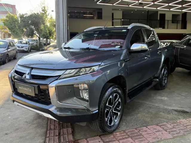 Carro Mitsubishi L200 Triton Sport 2023 HPE-S 2.4