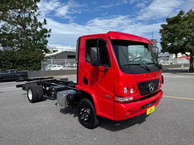 Caminhão Mercedes-Benz Accelo 2012 815/44