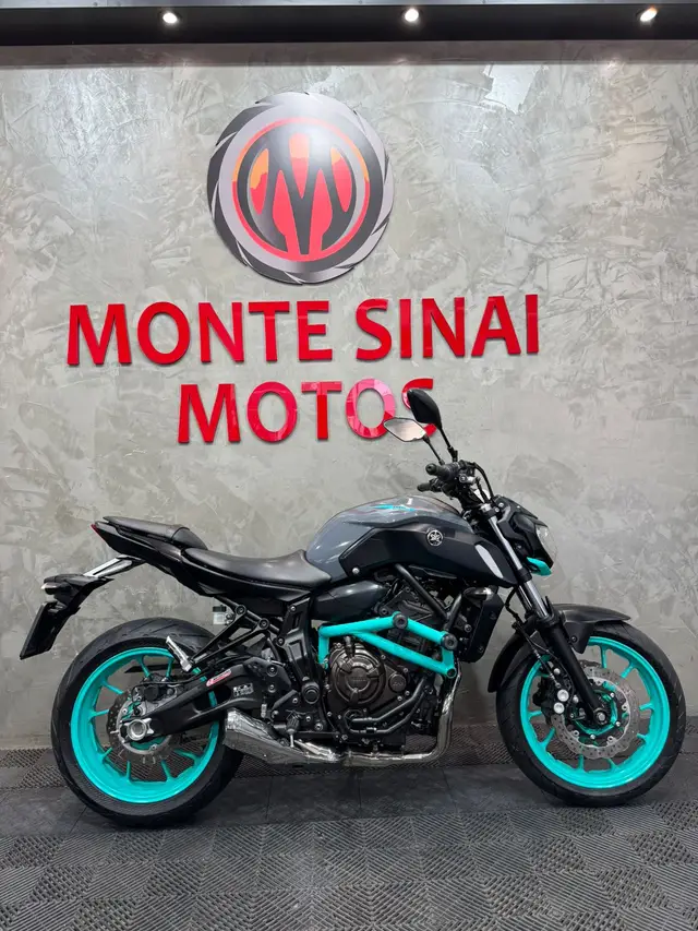 Moto Yamaha MT-07 2024 ABS