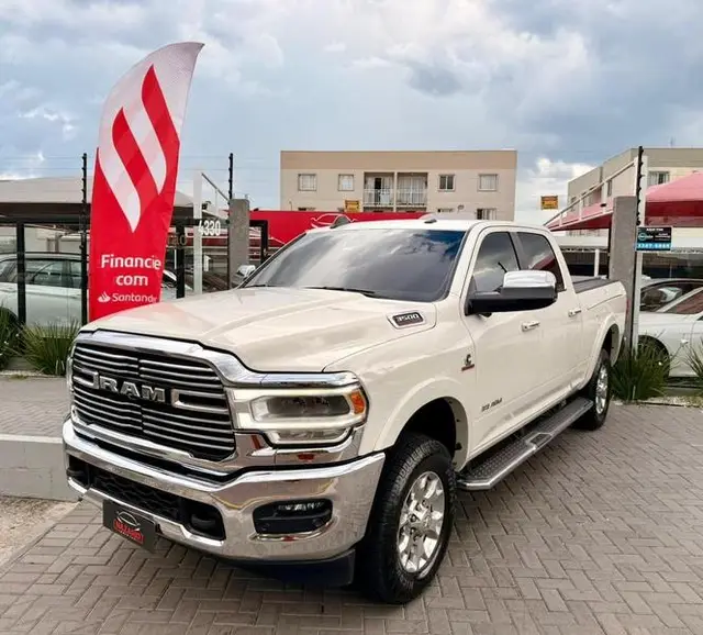 Carro Ram 3500 2022 Laramie 6.7