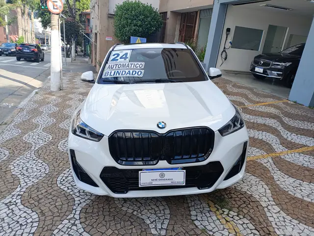 Carro BMW X1 2024 sDrive20i M Sport 2.0 Turbo (Aut.)