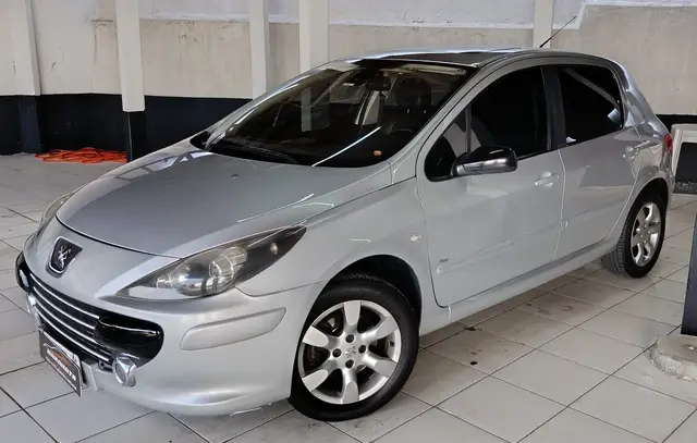 Carro Peugeot 307 2011 Hatch. Feline 2.0 16V (flex) (aut)