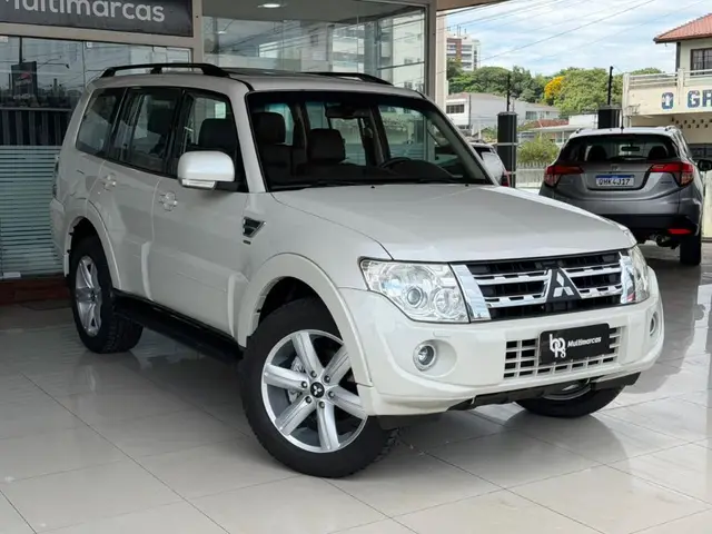 Carro Mitsubishi Pajero Full 2014 3.2 DI-D 5D HPE 4WD