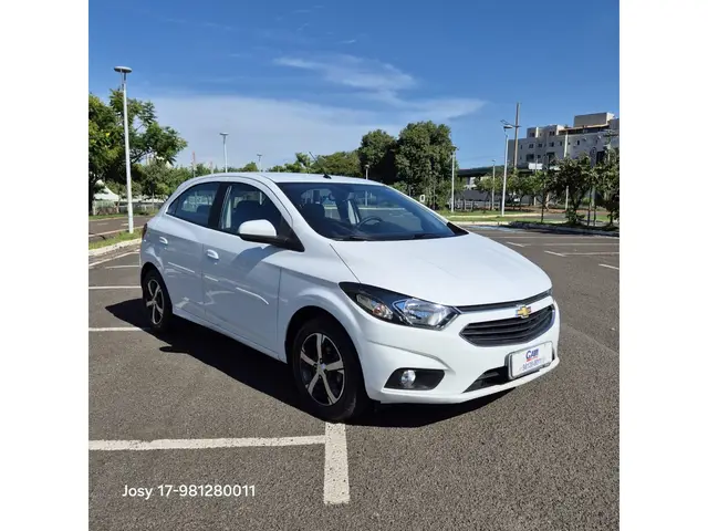 Carro Chevrolet Onix 2018 1.4 LTZ SPE/4 (Aut)