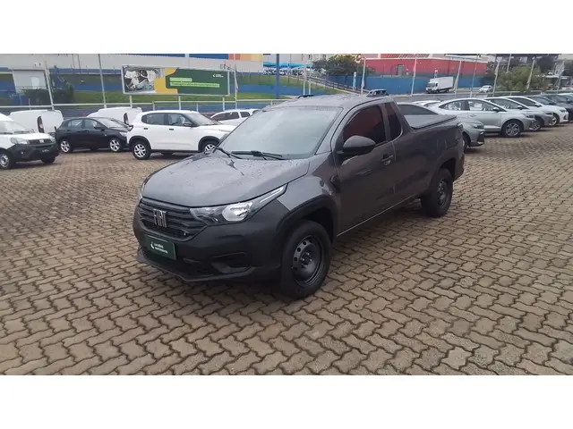 Carro Fiat Strada 2023 Endurance 1.4 Cabine Plus (Flex)