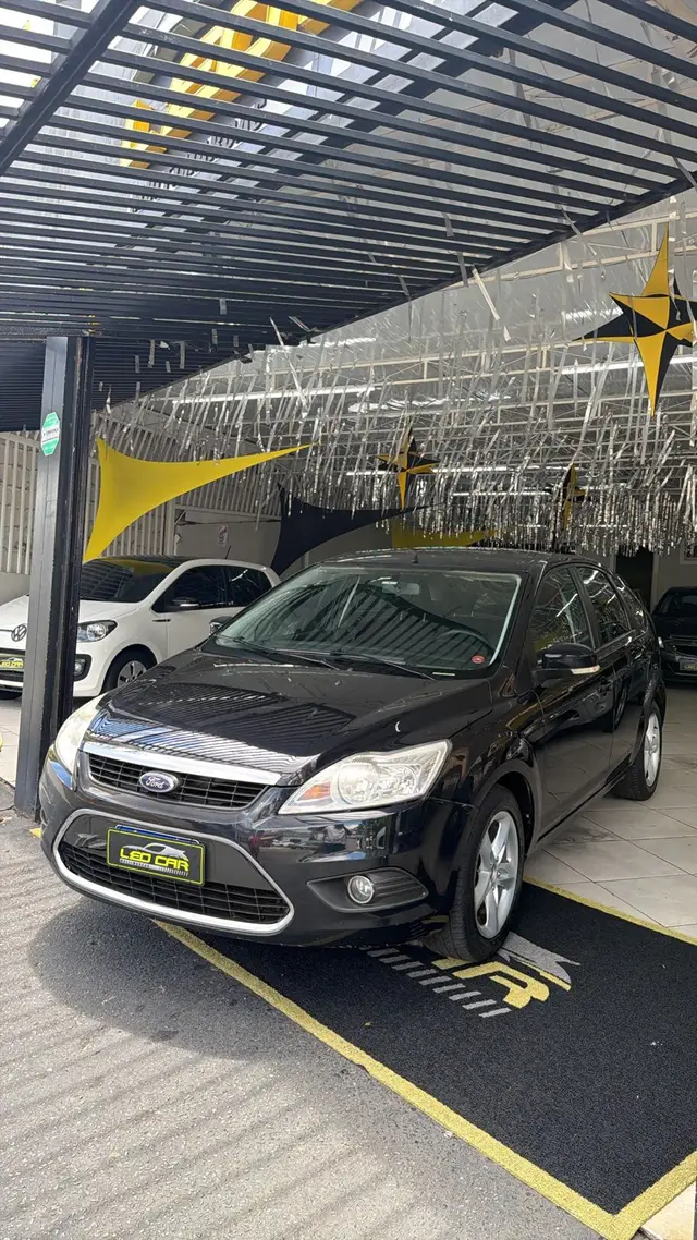 Carro Ford Focus Hatch 2009 GLX 2.0 16V Duratec