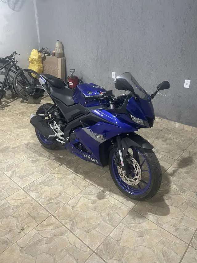 Moto Yamaha YZF R15 2024 ABS