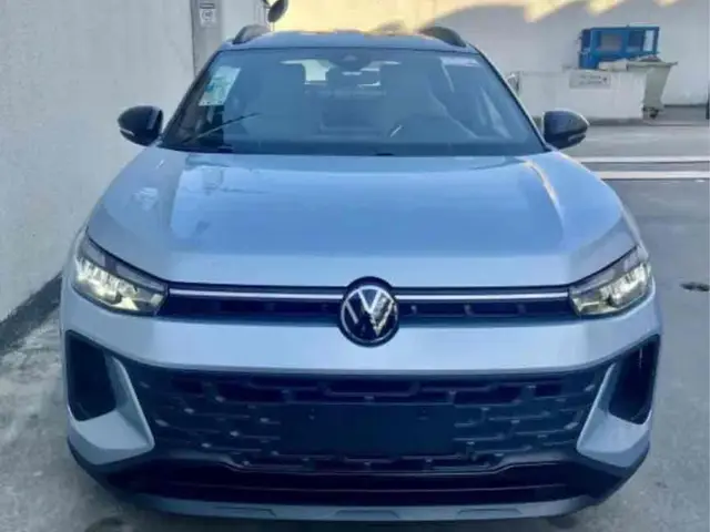 Carro Volkswagen Tera 2026 High