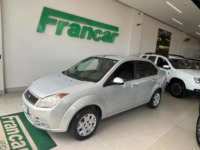 Carro Ford Fiesta Sedan 2009 Class 1.6 (Flex)