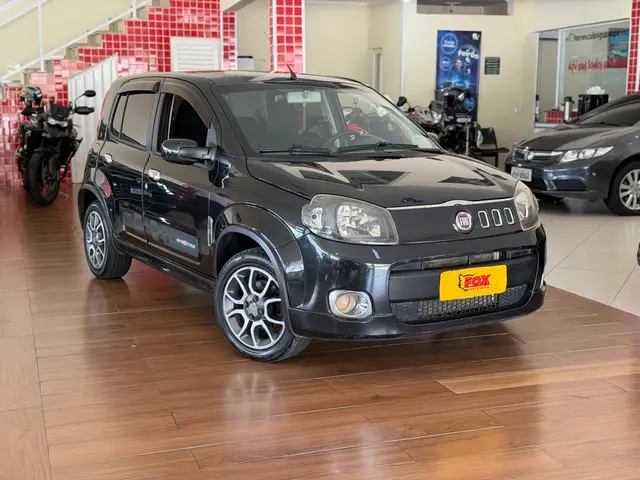 Carro Fiat Uno 2012 Sporting 1.4 8V (Flex) 4p