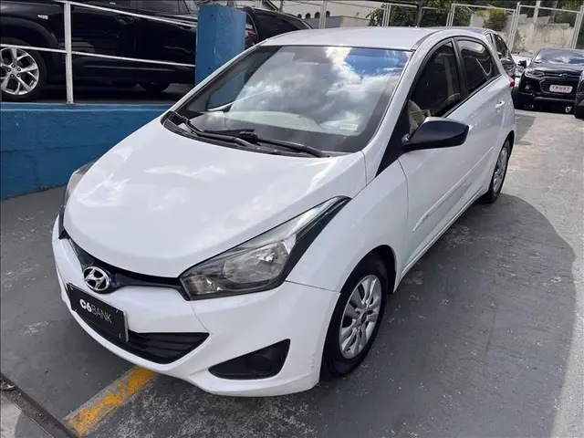 Carro Hyundai HB20S 2014 1.6 Comfort Plus (Flex)