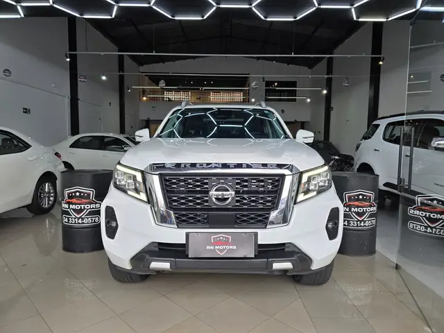 Carro Nissan Frontier 2023 2.3 TD CD Platinum 4x4