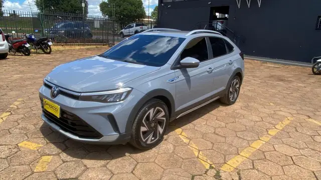 Carro Volkswagen Nivus 2025 Highline 200 TSI