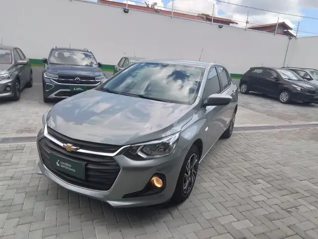 Carro Chevrolet Onix Plus 2025 LT 1.0