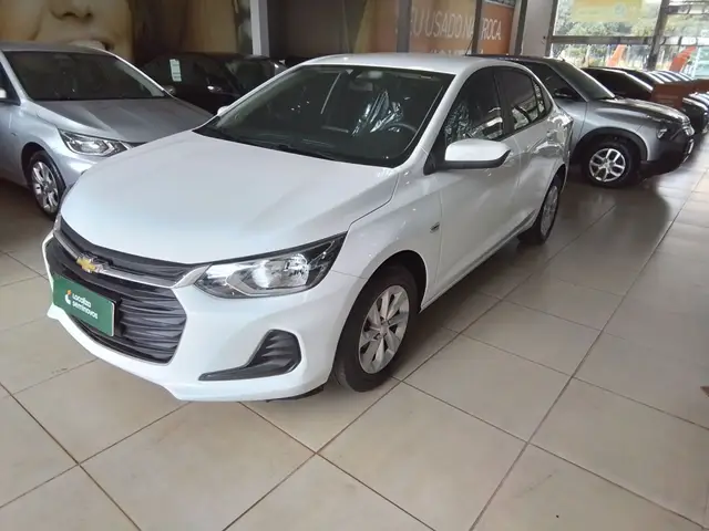 Carro Chevrolet Onix Plus 2023 LT 1.0