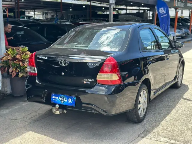 Carro Toyota Etios Sedan 2018 XLS 1.5 (Aut) (Flex)