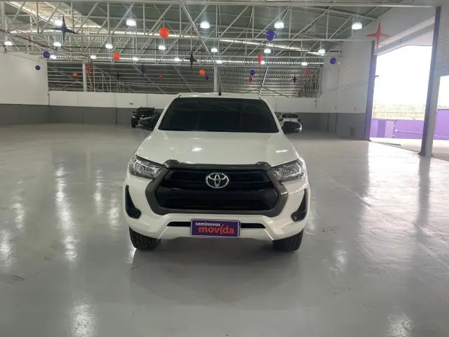 Carro Toyota Hilux Cabine Dupla 2024 STD Power Pack 4x4 2.8 Diesel
