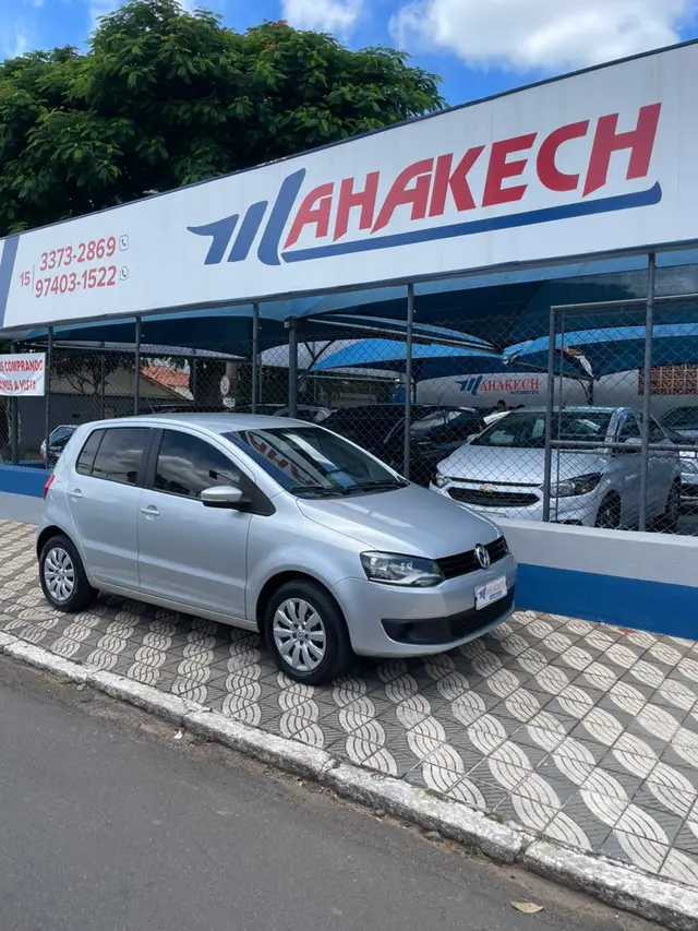 Carro Volkswagen Fox 2014 1.0 TEC (Flex) 4p