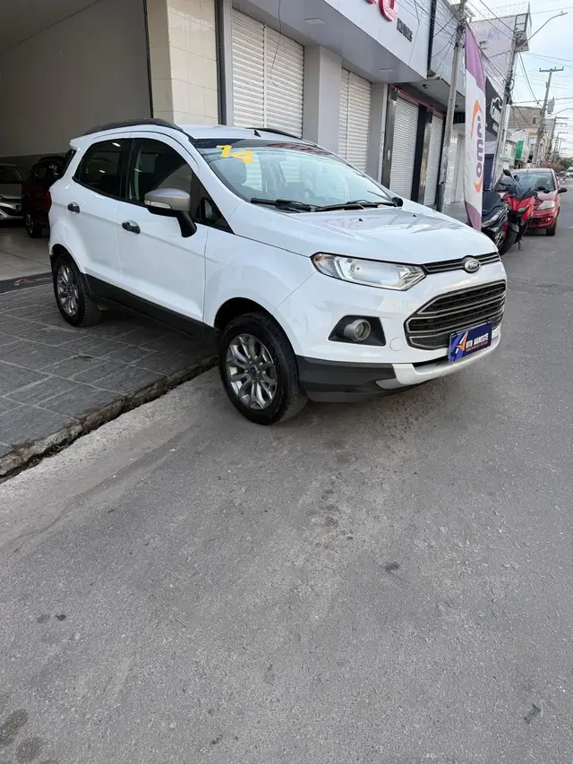 Carro Ford EcoSport 2014 Ecosport Freestyle Plus 1.6 16V (Flex)