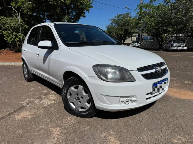 Carro Chevrolet Celta 2015 LT 1.0 (Flex)