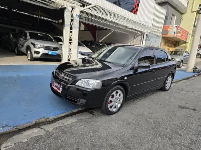 Carro Chevrolet Astra Hatch 2011 Advantage 2.0 (Flex)
