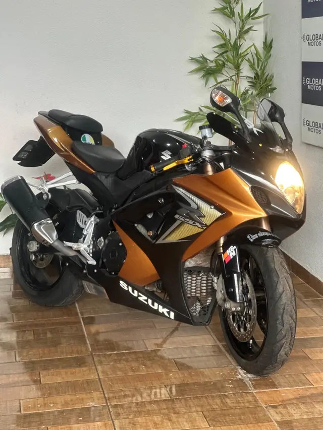 Moto Suzuki Gsx R 1000 (25anos) 2010 Gsx R 1000 (25Anos)