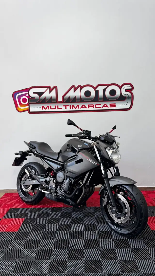 Moto Yamaha XJ6 N 2013 XJ6 N 600