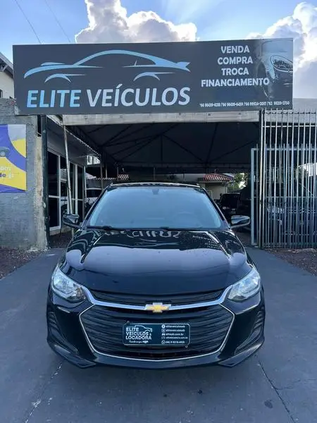 Carro Chevrolet Onix 2023 1.0