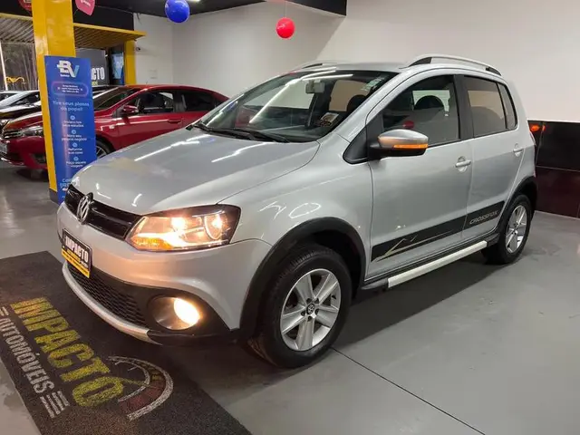 Carro Volkswagen CrossFox 2011 1.6 (Flex)