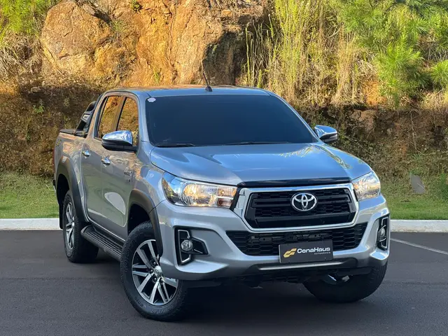 Carro Toyota Hilux Cabine Dupla 2020 Hilux 2.7 SRV CD 4x4 (Flex) (Aut)