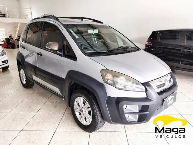 Carro Fiat Idea 2013 Adventure 1.8 16V E.TorQ (Flex)