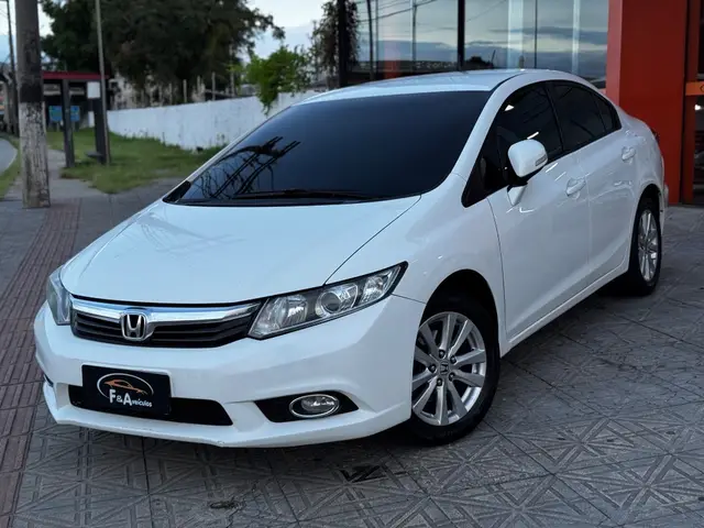 Carro Honda Civic 2014 New  LXR 2.0 i-VTEC (Aut) (Flex)