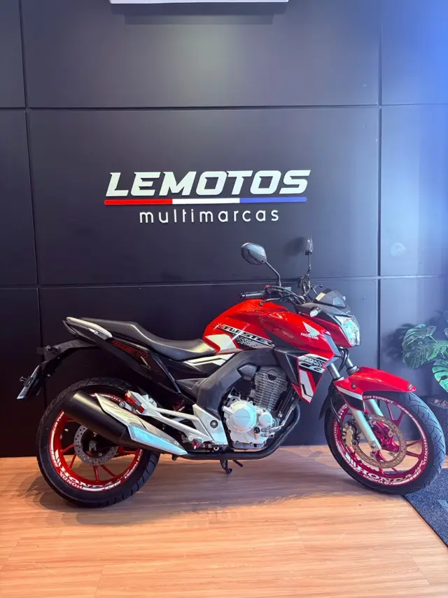 Moto Honda CB 250F Twister 2021 (CBS)