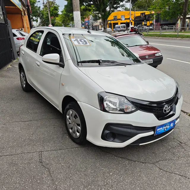 Carro Toyota Etios 2019 X 1.3 (Flex)