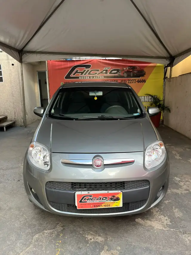 Carro Fiat Palio 2013 Attractive 1.4 8V (Flex)