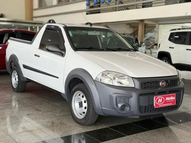 Carro Fiat Strada 2016 Working Celeb.1.4 Fire Flex 8V CS
