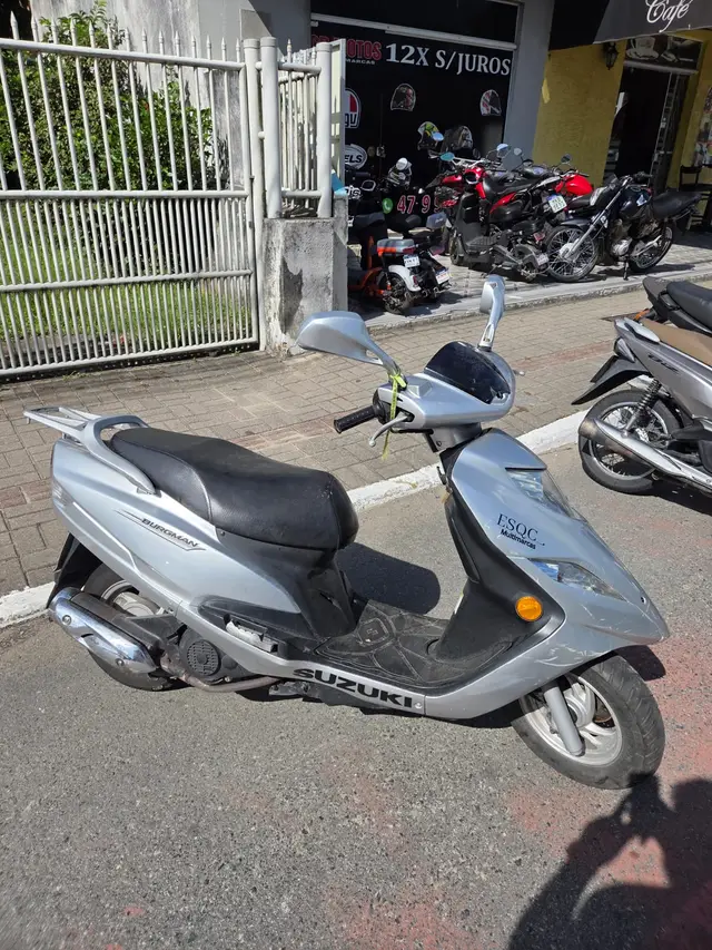 Moto Suzuki Burgman 2012 125i