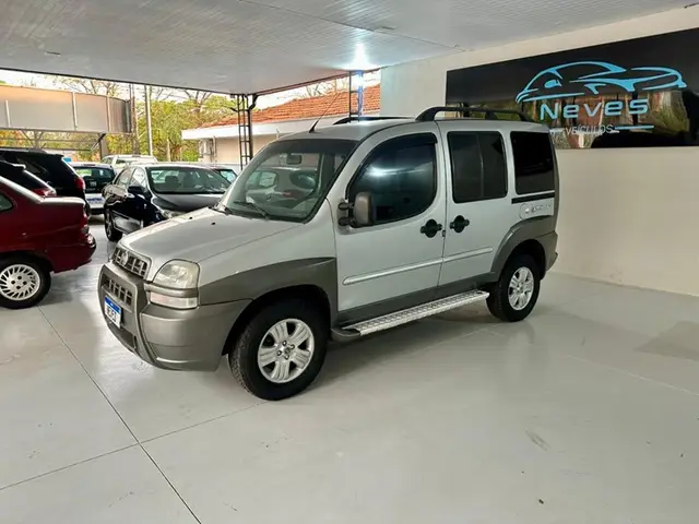Carro Fiat Doblò 2004 Adventure 1.8 8V