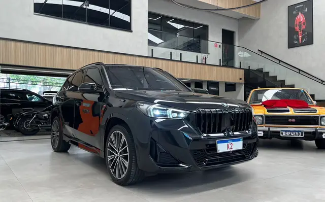Carro BMW X1 2024 sDrive20i M Sport 2.0 Turbo (Aut.)