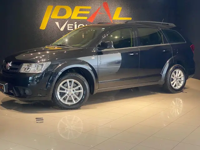 Carro Fiat Freemont 2014 2.4 16V Emotion (Aut)