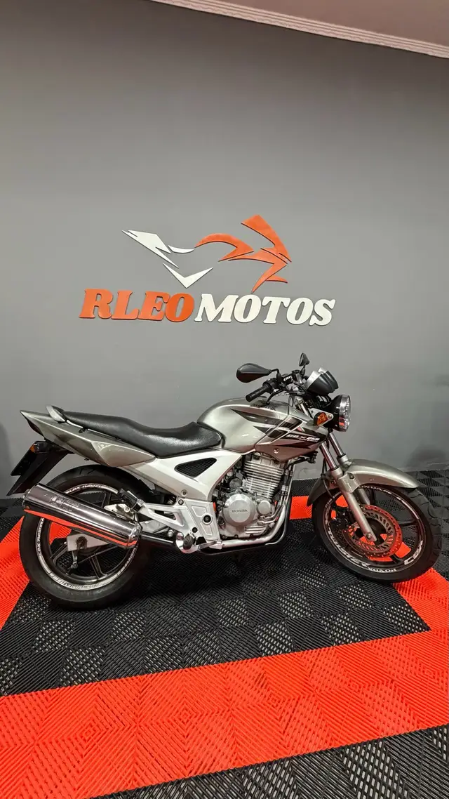 Moto Honda CBX 250 2008 Twister