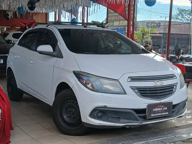 Carro Chevrolet Onix 2013 1.4 LT SPE/4
