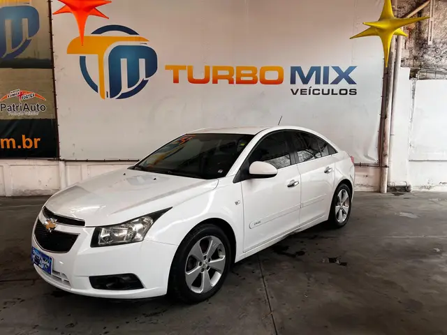 Carro Chevrolet Cruze Sport6 2014 LT 1.8 16V Ecotec (Flex)