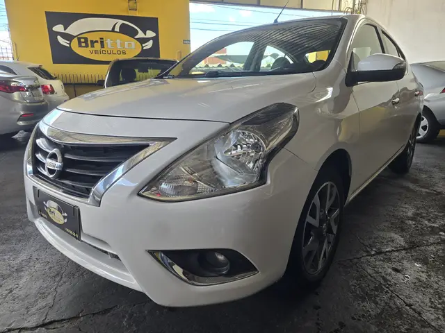 Carro Nissan Versa 2017 1.6 16V SL FlexStart CVT (Flex)